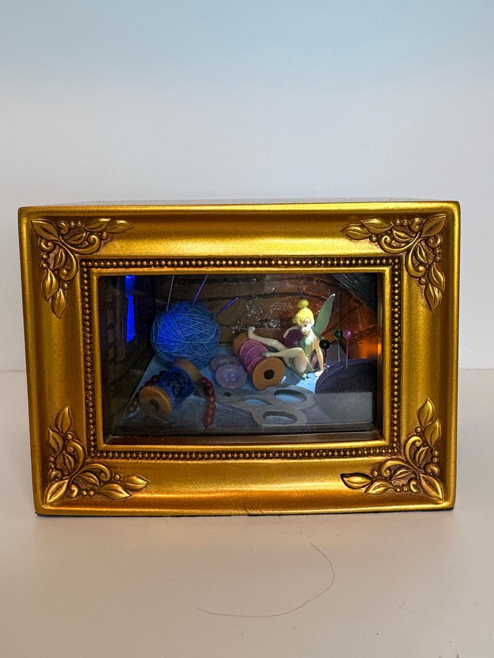 Disney Gallery of Light by Olszewski – Tinker Bell: Pixie's Fury (2010 A.D.)